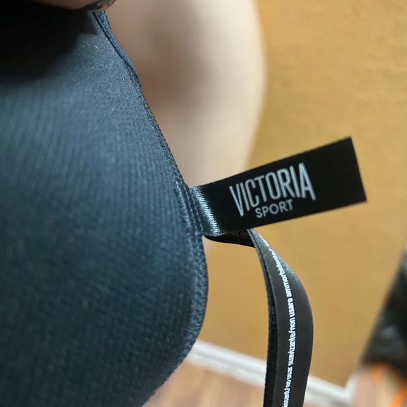 Victoria Black Zip-Front Sports Bra - Picture 3 of 7